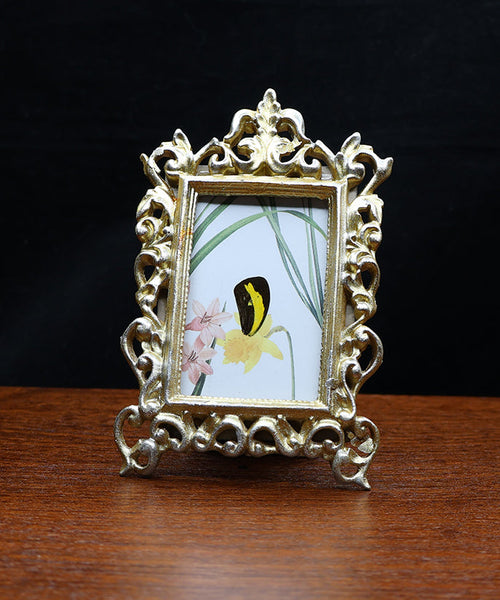 Sunshine Daffodil Grace