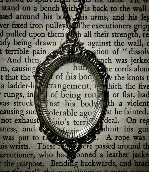 Magnifying Pendant